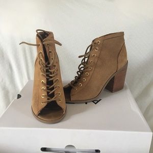 Aldo• Peep Toe Booties